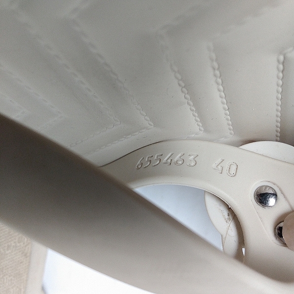 Gucci Pascar Cream white GG Logo Rubber Platform Flip Flops Thongs - Picture 7 of 7